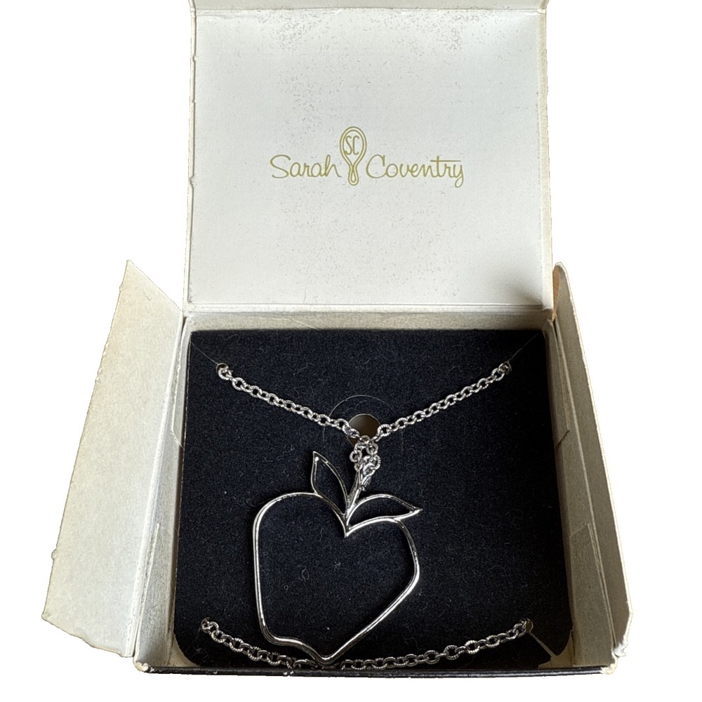 Sarah Coventry The Big Apple Pendant Necklace Silver Tone 10" Long Chain